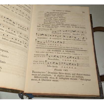 Livre "Antiphonaire Romain-Lyonnais"