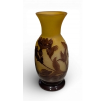 Vase bulbe Roses trémières signé GALLÉ