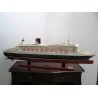 Maquette de bateau \"Queen Mary II\"