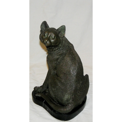 Bronze \"Chat assis\", socle en marbre