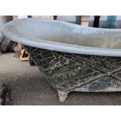 Empire-style bath made from sheet metal with a faux marble finish