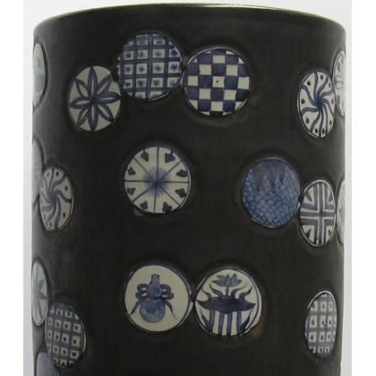 Black porcelain umbrella stand by Moinat SA – Antiques and home décor
