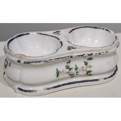 Salière double en porcelaine tendre