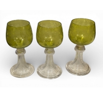 Lot de 3 verres à vin décor vigne