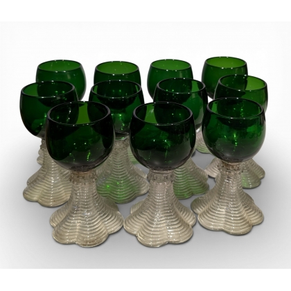 Lot de 11 verres à vin Roemer