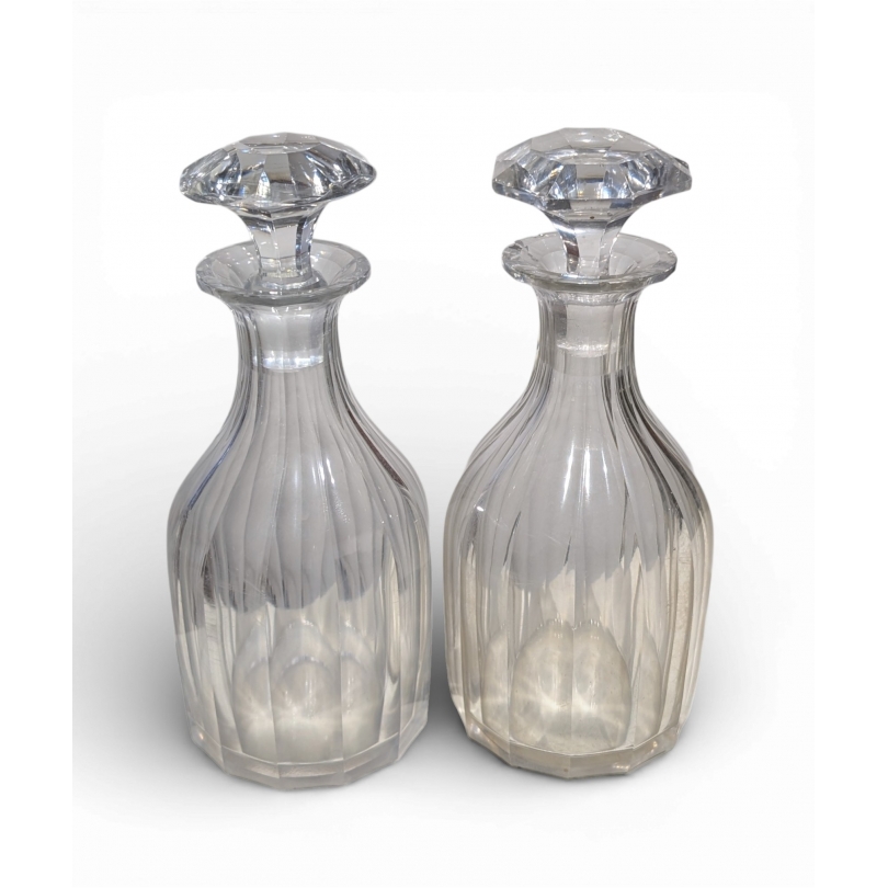 Paire de carafes en cristal