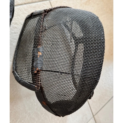 Set of 2 fencing masks and 2 foils