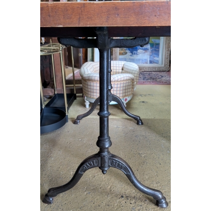 Table de bistro piétement en fonte