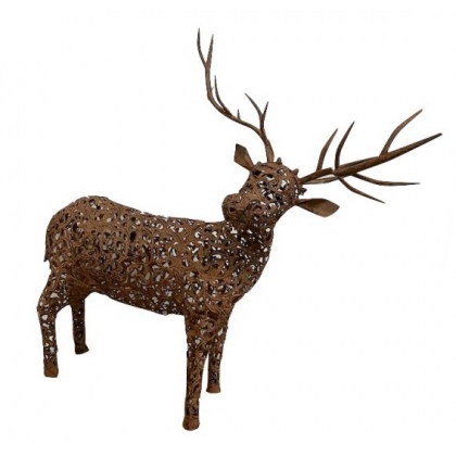 Cerf en tôle perforée