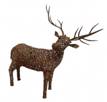 Cerf en tôle perforée