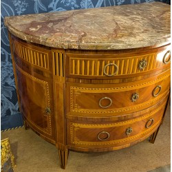 Cómoda de media luna con marquetería. En  Moinat SA  - Antigüedades y decoración