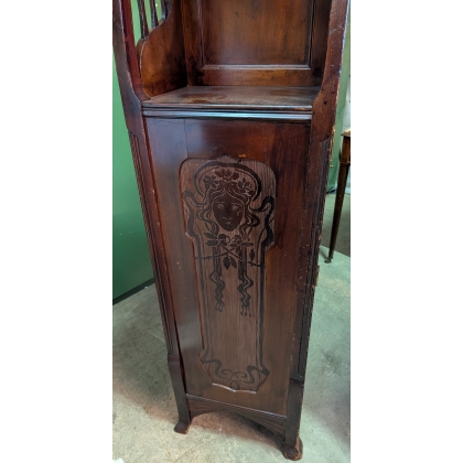Etagère Art Nouveau à deux portes \"Canards\"