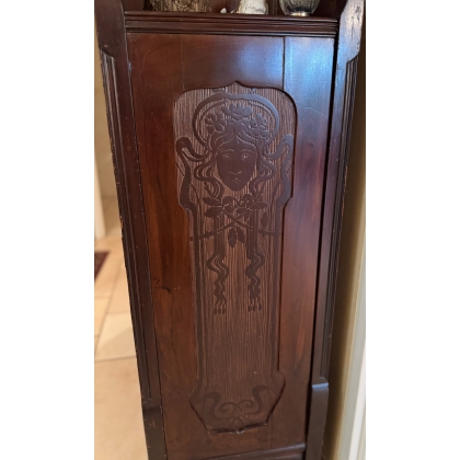 Etagère Art Nouveau à deux portes \"Canards\"