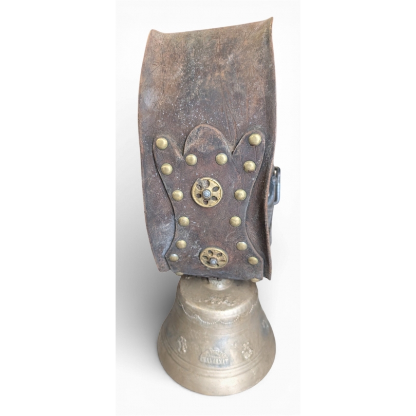 Cloche en bronze marquée VIGLINO Chavornay