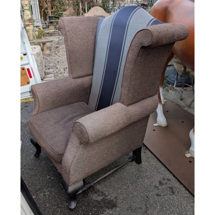 Paire de grands fauteuils à oreilles Montgomery