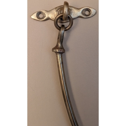 Swan-neck kiss with bow motif at Moinat SA – Antiques and home décor