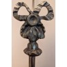 Swan-neck kiss with bow motif at Moinat SA – Antiques and home décor