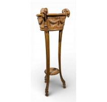 Jardinière ronde Aux têtes de béliers