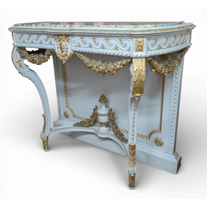 A richly carved Louis XVI-style console table by Moinat SA – Antiques and home décor