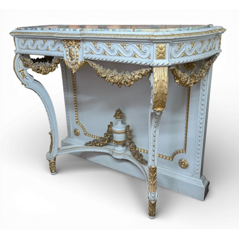 Console style Louis XVI richement sculptée