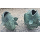 Paire de vases poissons en bronze vert