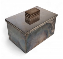 Boite en métal argenté