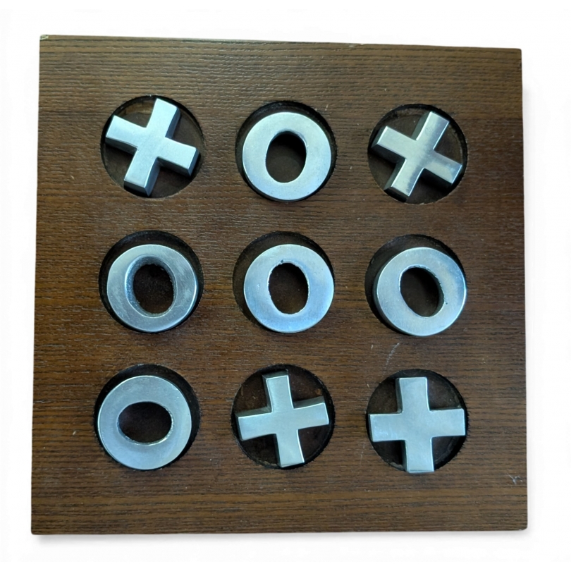 Wood and aluminium noughts and crosses set