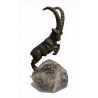 Bouquetin en bronze signé REUSSNER