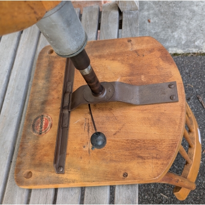 Chaise pivotante à barreaux par Giroflex