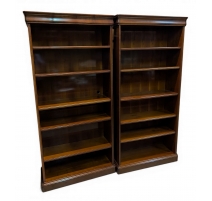 Paire de bibliothèques ouvertes