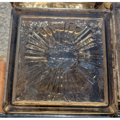 Glass brick