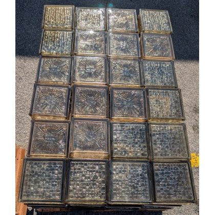 Glass brick