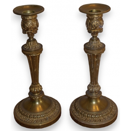 Pair of Louis XVI bronze candlesticks by  Moinat SA  - Antiques and home décor