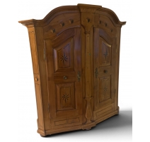 Armoire Bodensee marquetée d'étoiles