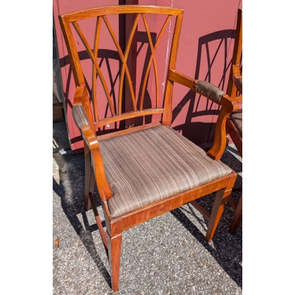 Paire de fauteuils et 8 chaises Hepplewhite