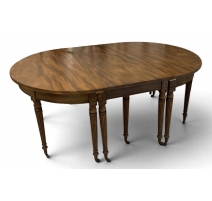 Table ovale Regency en acajou