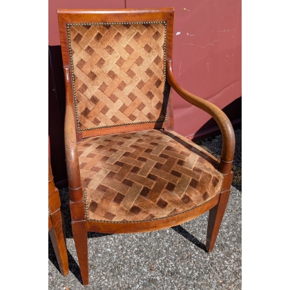 Paire de fauteuils Directoires à crosse