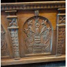 Coffre sculpté