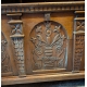 Coffre sculpté