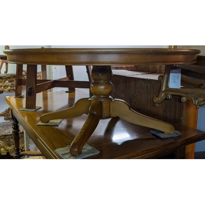  Table basse ronde style Louis-Philippe sur  Moinat SA  - Antiquités décoration