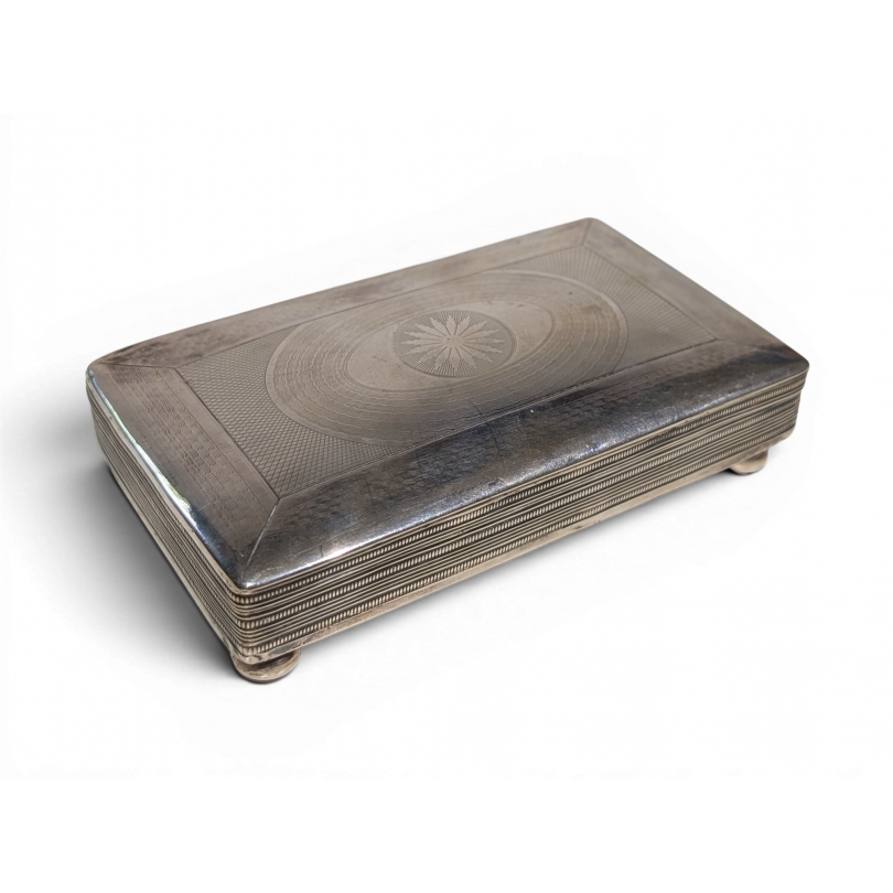 Boite en argent rectangulaire
