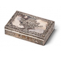 Boite en argent décor panier de fleures