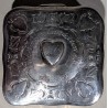 Boite en argent décor coeur M