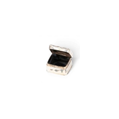 Boite rectangulaire en argent