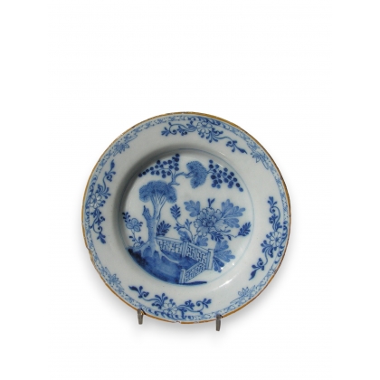 Plate in faience from Delft 18th