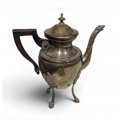 Cafetière en métal argenté