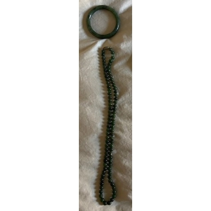 Jade necklace and bracelet