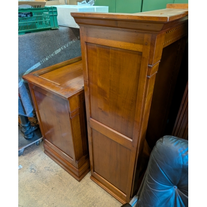 Two-door bookcase