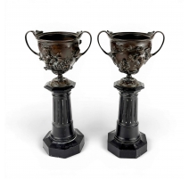 Paire de coupes d'après l'antique