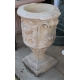 Vase baroque en pierre moullée